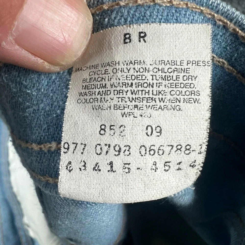 Levis these vntg